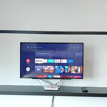 נוסג'יה C1113 Almas Suites Galaxy Space Netflix By Stay מראה חיצוני תמונה